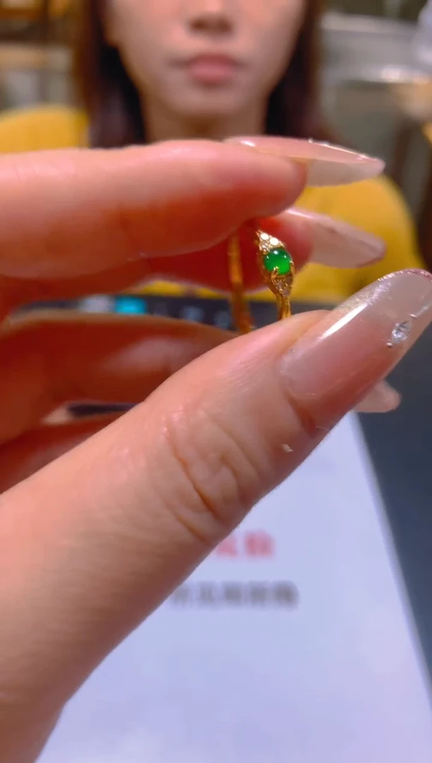 未镶嵌戒指翡翠多样性发一