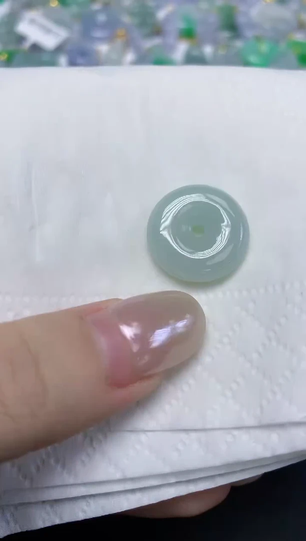 翡翠未镶嵌颈饰天然缅甸翡翠A货