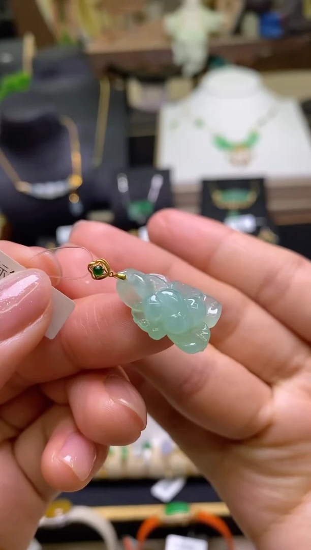 【闪购商品】翡翠颈饰18K金镶嵌净货16142