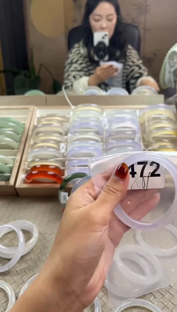 手镯玛瑙/玉髓未镶嵌472