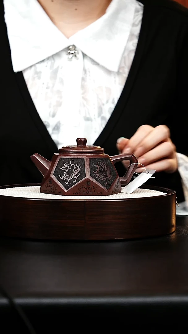 茶壶紫砂钻方壶