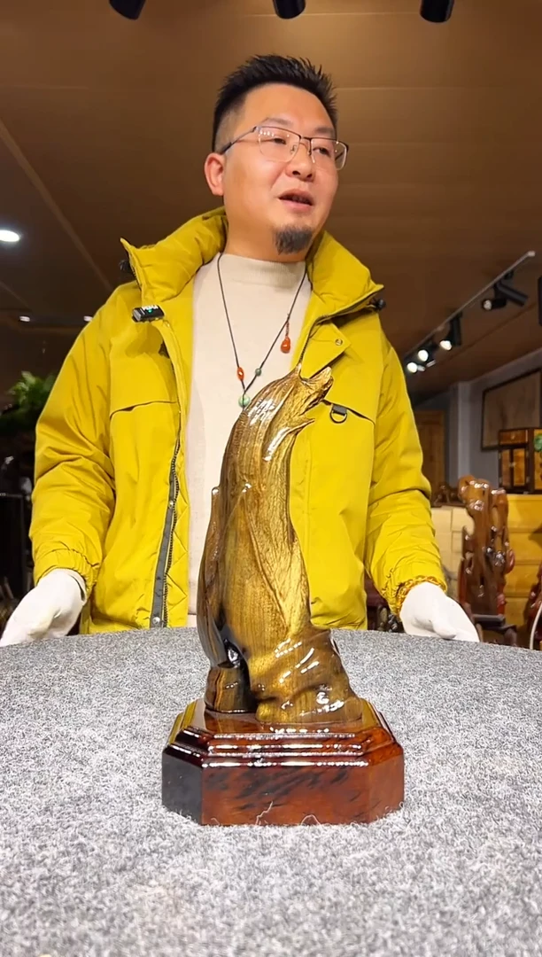 金丝楠木雕款大*金丝楠木摆件