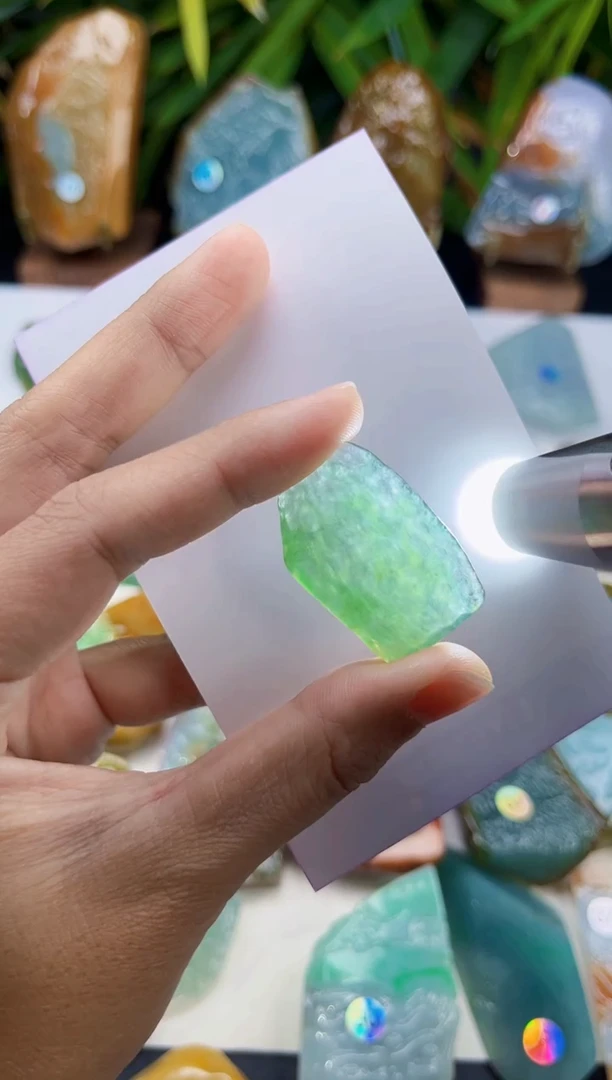 未镶嵌定制翡翠翡翠