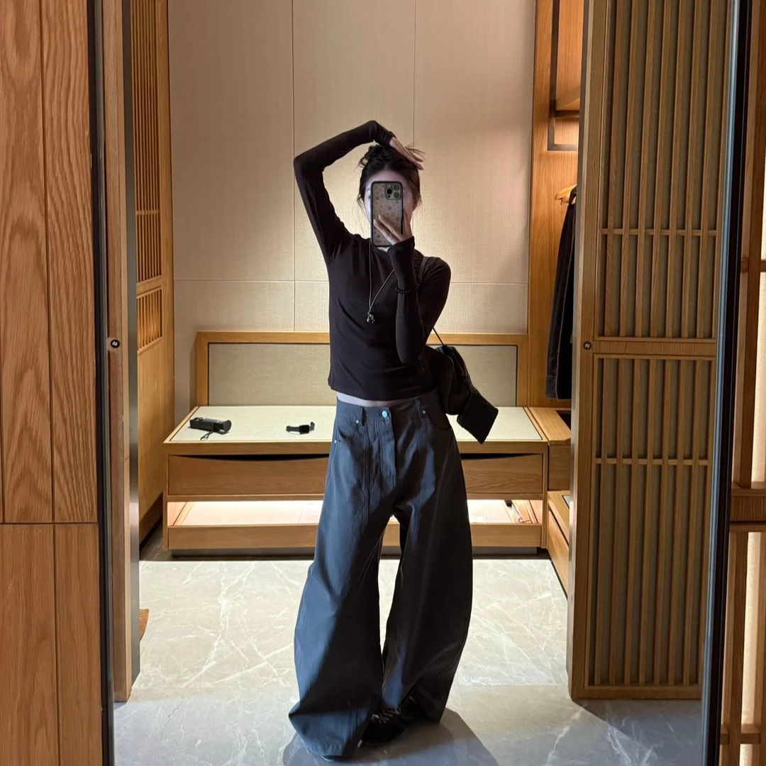 2025新款早秋简约纯色圆领新款显瘦修身上衣慵懒休闲长袖T恤女潮