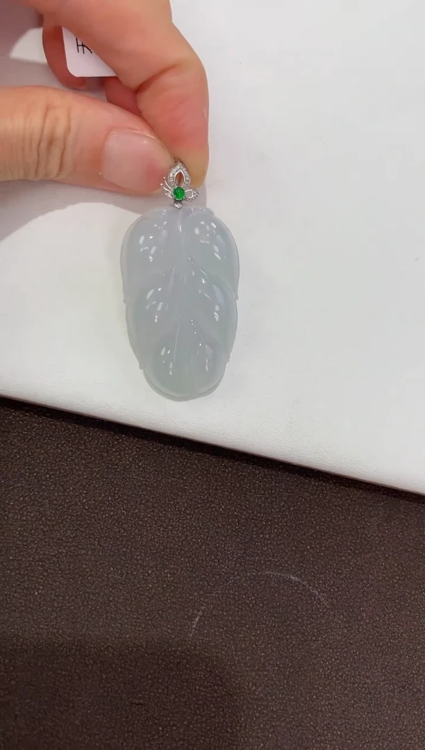 翡翠18K金镶嵌颈饰天然缅甸a货翡翠