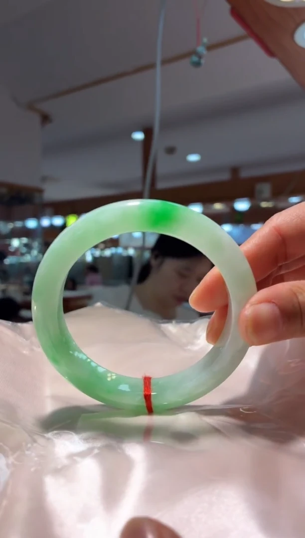 未镶嵌翡翠手镯定制翡翠意向金2w