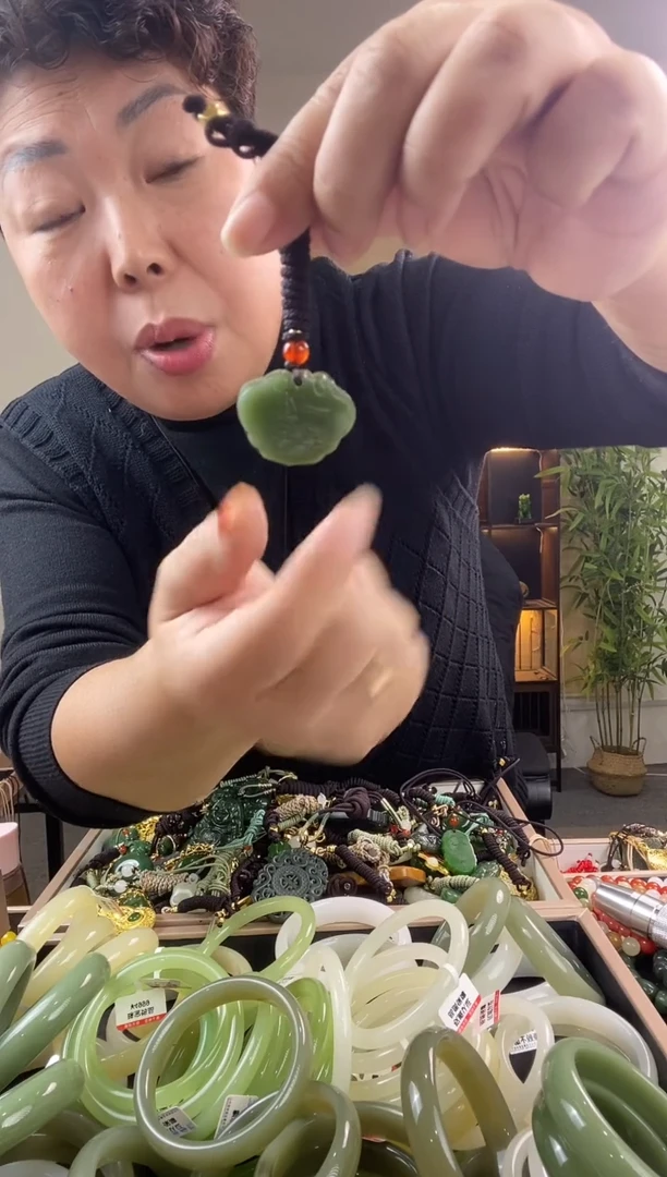 颈饰未镶嵌和田玉多样性拍一发一 8