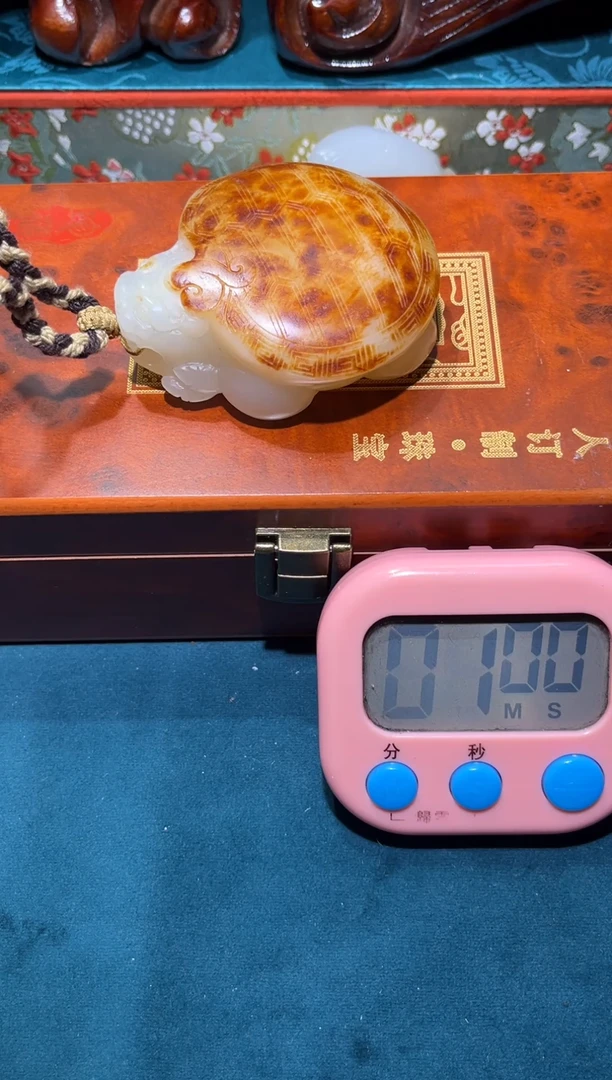 未镶嵌和田玉挂件喝*水和田玉手把