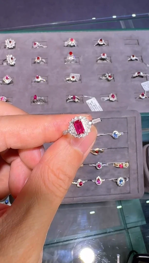 18K金镶嵌戒指红宝石【闪购】0.60ct/展会同步价