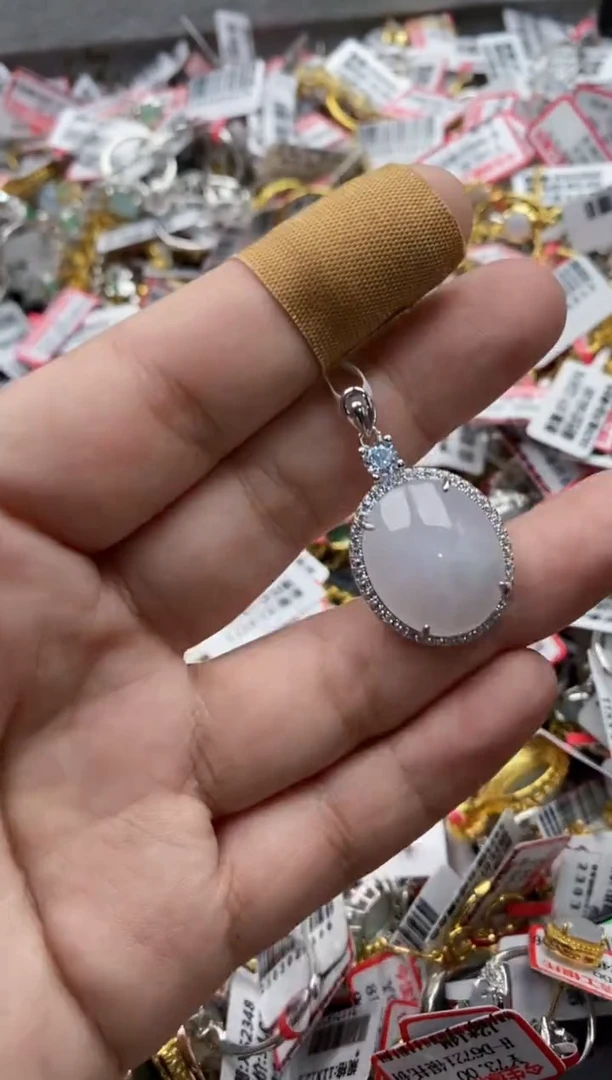 【闪购商品】翡翠戒指银S925镶嵌666666---2