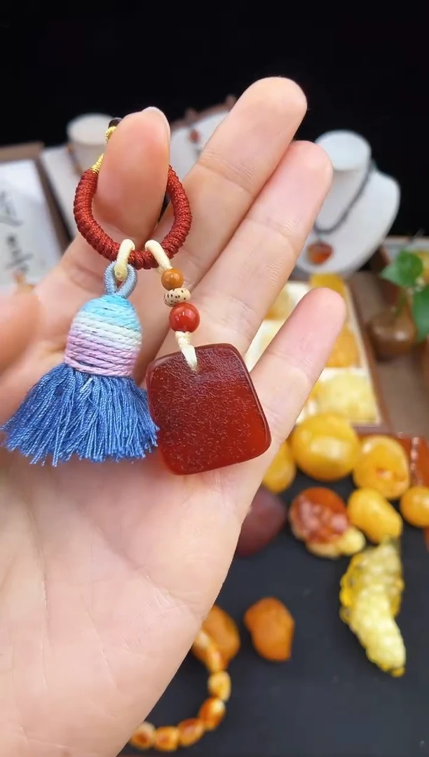 未镶嵌琥珀珠宝奇石柒月