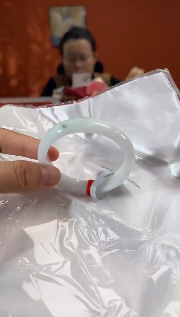 未镶嵌手镯（贵妃镯）翡翠3 49