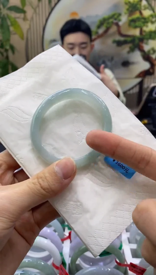 未镶嵌手镯翡翠8110