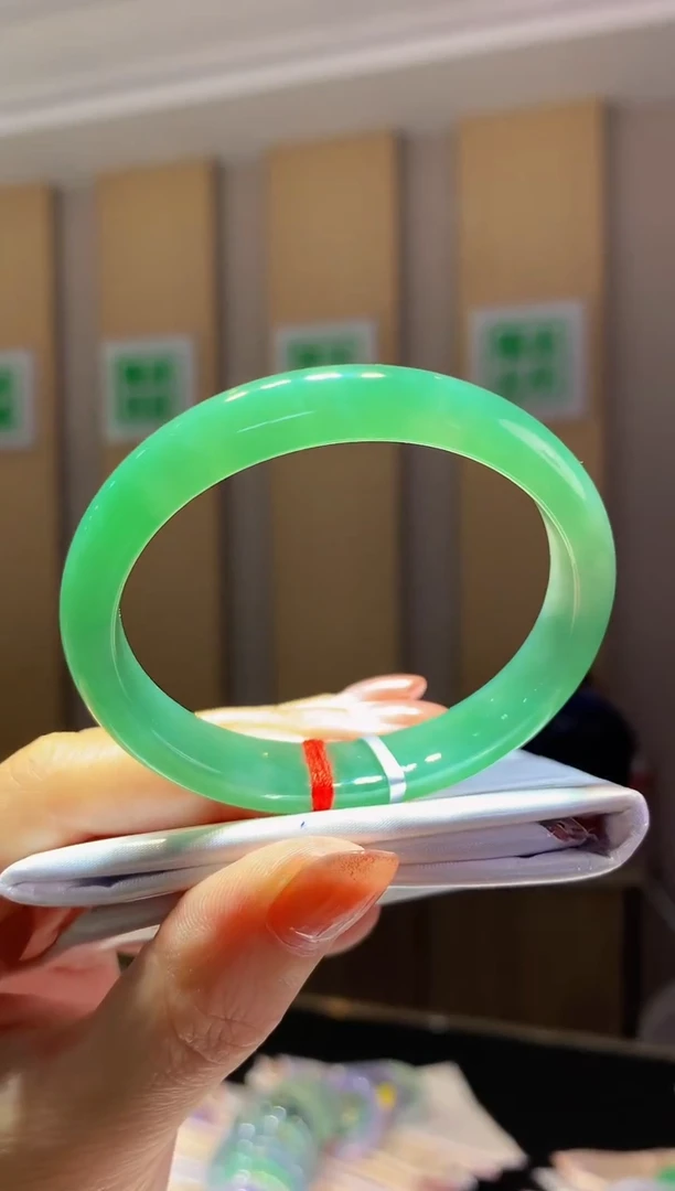 未镶嵌手镯翡翠-C11 圈口52