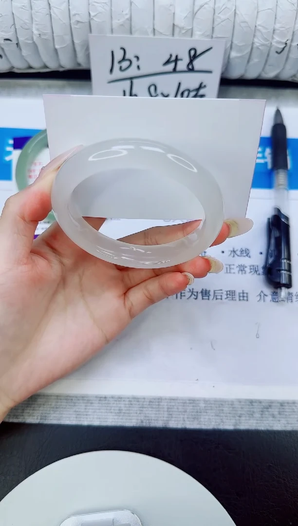 未镶嵌手镯石英质玉12/62.2