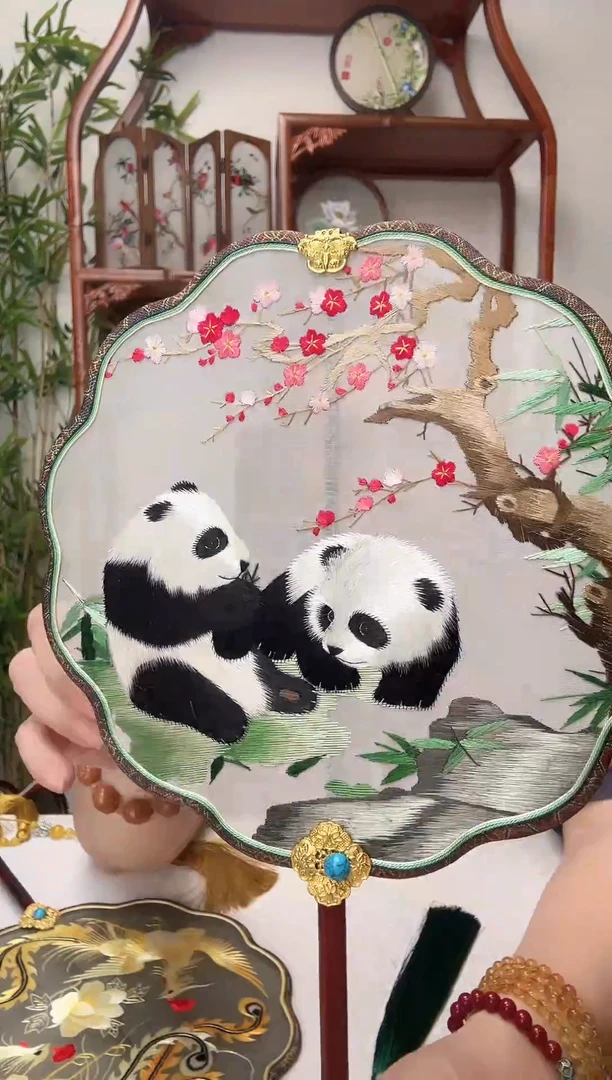 刺绣团扇--手工绣花---双面绣花