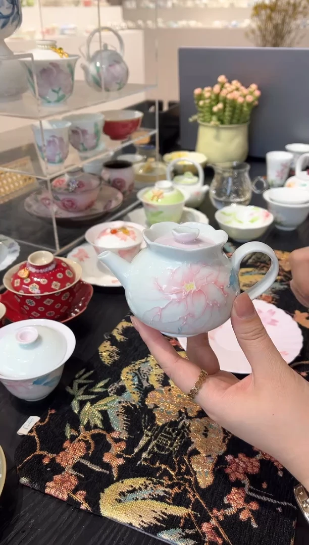 【闪购商品】明知山志-有田烧-国色惊城-念露壶