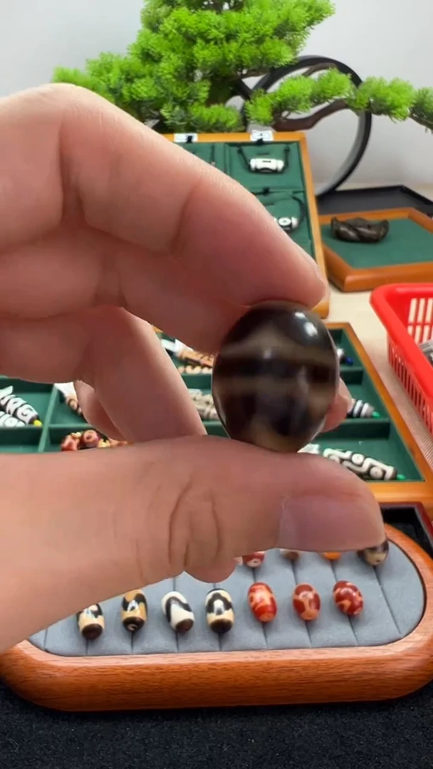 玛瑙/玉髓（覆膜）颈饰未镶嵌33.（微瑕随机发货）