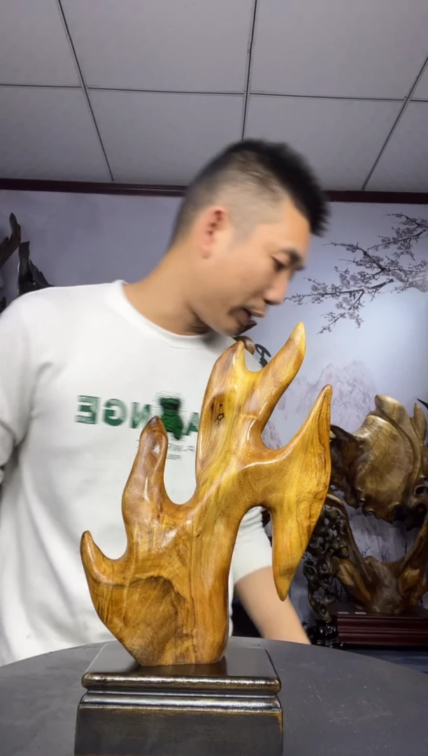 金丝楠木雕款段*城金丝楠木工艺品摆件
