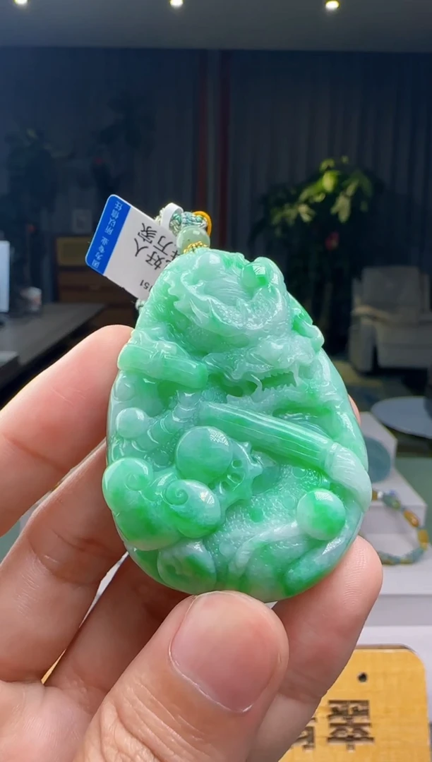 翡翠未镶嵌颈饰XM@@960Q3J17345