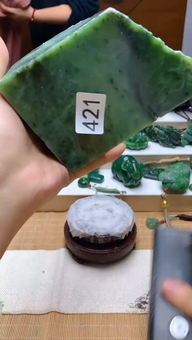 未镶嵌和田玉（碧玉）珠宝半成品1