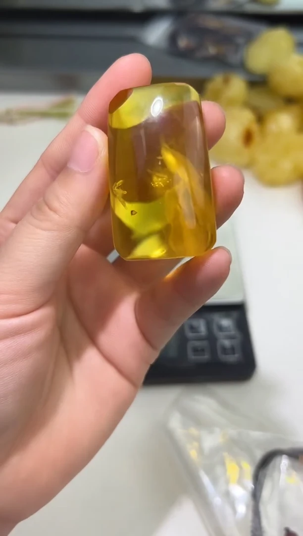裸石琥珀未镶嵌琥珀蜜蜡吊坠