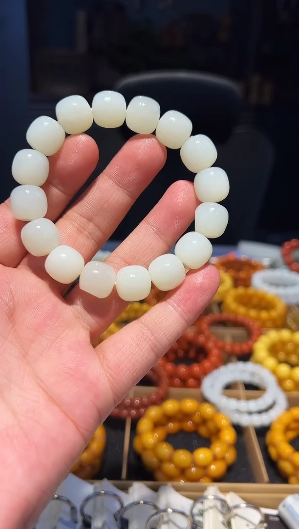 未镶嵌手串和田玉14+