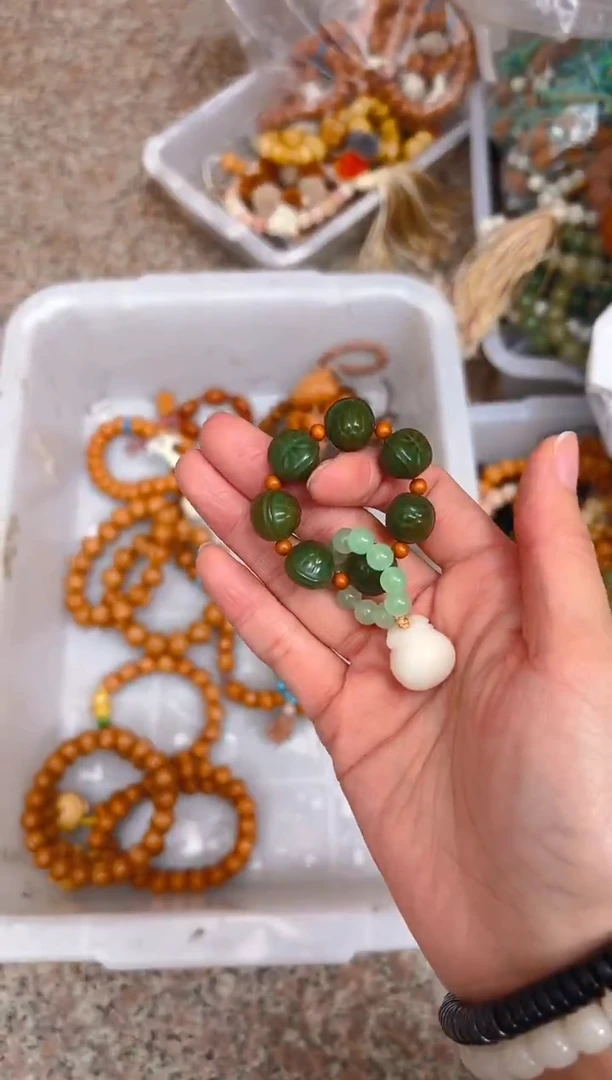 吊坠菩提根/象牙果绿色富甲手捻