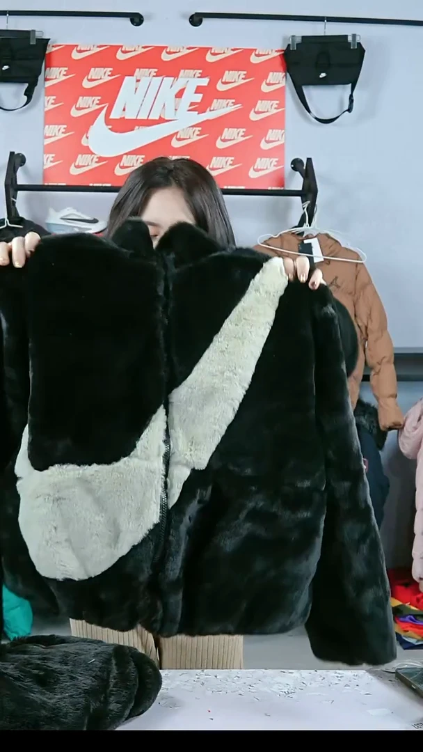 3056闪购编码运动衣以直播间过款为准尺码S