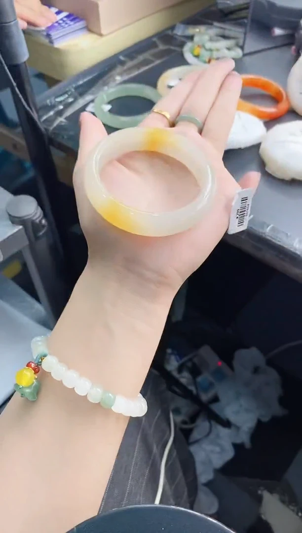 未镶嵌手镯石英质玉j125-HB53+