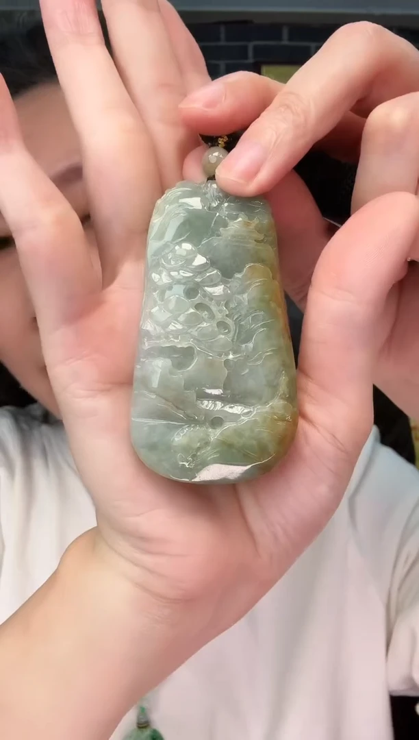 颈饰未镶嵌翡翠牌子