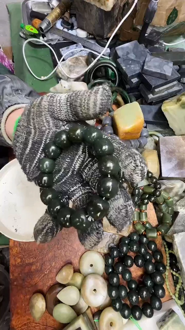 未镶嵌和田玉珠宝半成品1