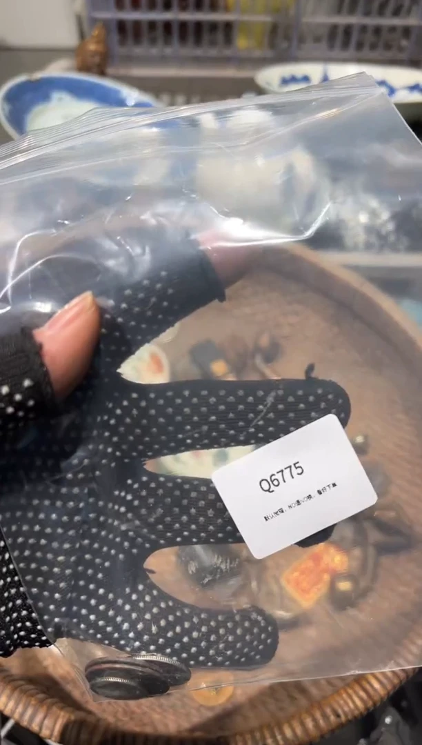 @**子秒拍秒付瓷铜摆件