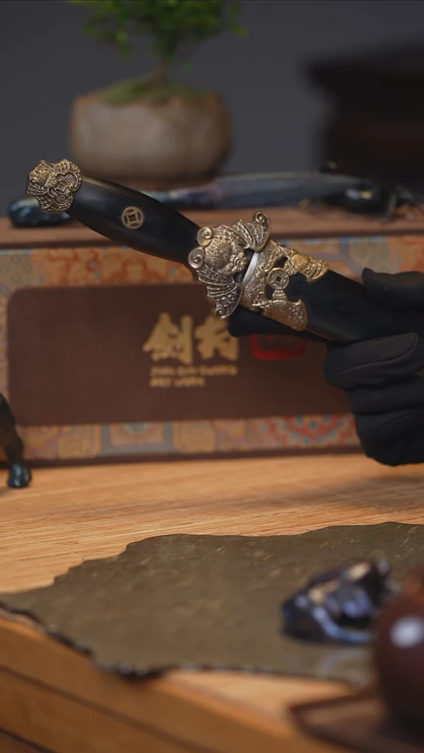 无【剑村】银装福剑