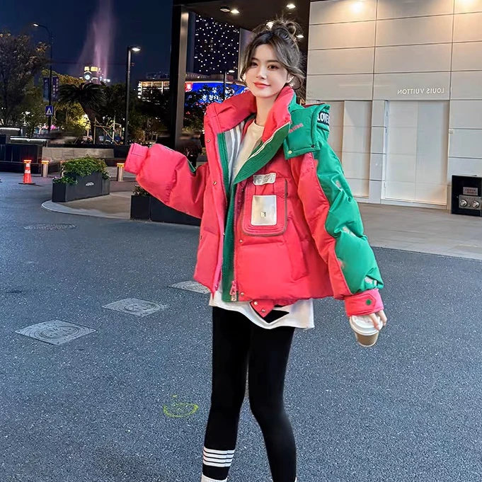 潮牌90白鸭绒高端拼色印花宽松女2025短款冬季保暖白鸭绒羽绒服