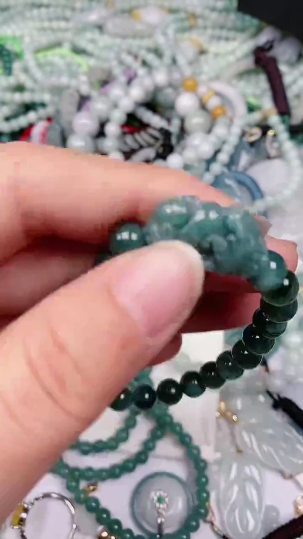 【闪购商品】翡翠颈饰未镶嵌00002678