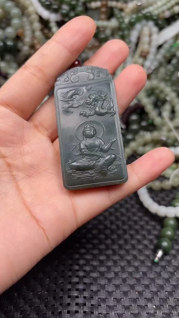 颈饰未镶嵌和田玉1