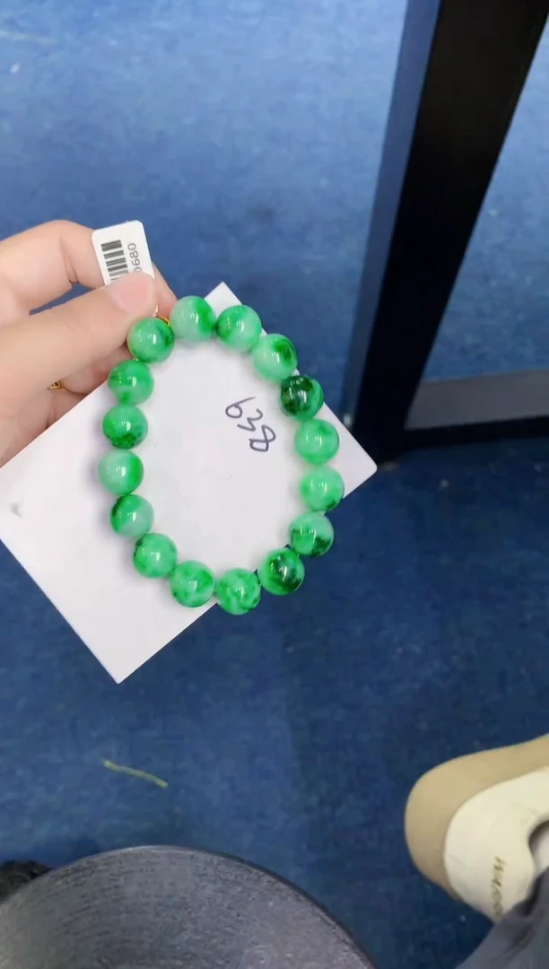 翡翠未镶嵌颈饰000000000