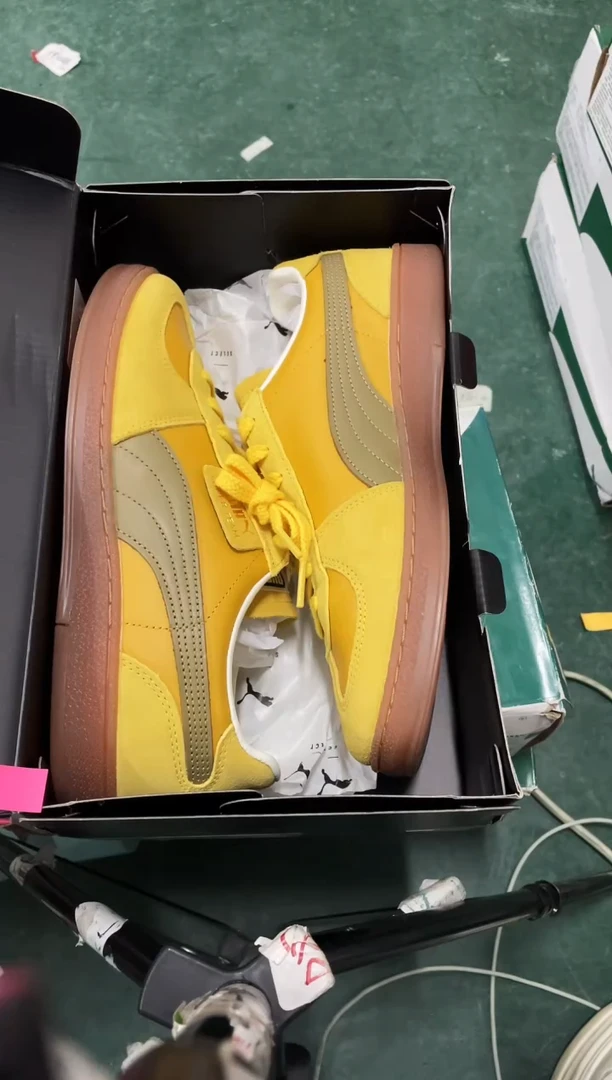 彪马时尚休闲运动鞋40.5M  RR50