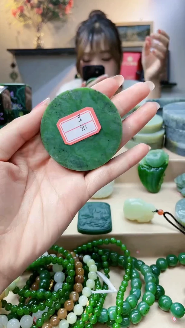 和田玉未镶嵌挂件1