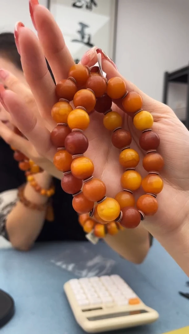 【闪购商品】蜜蜡珠宝奇石未镶嵌微瑕多样性发其一，假一罚十017