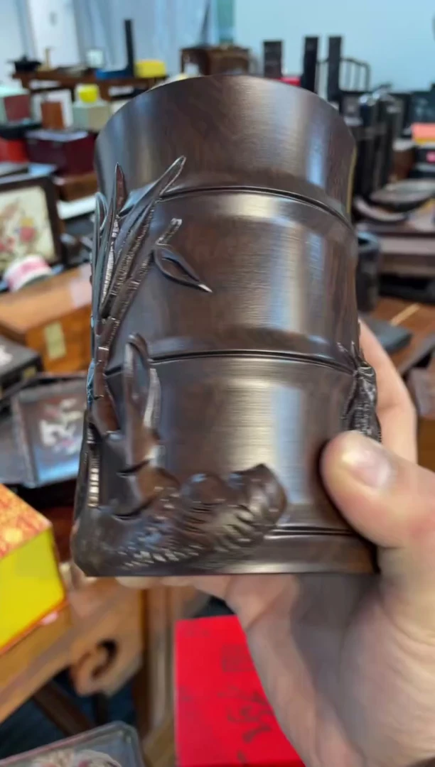 【闪购商品】木檀木笔筒啊啊啊