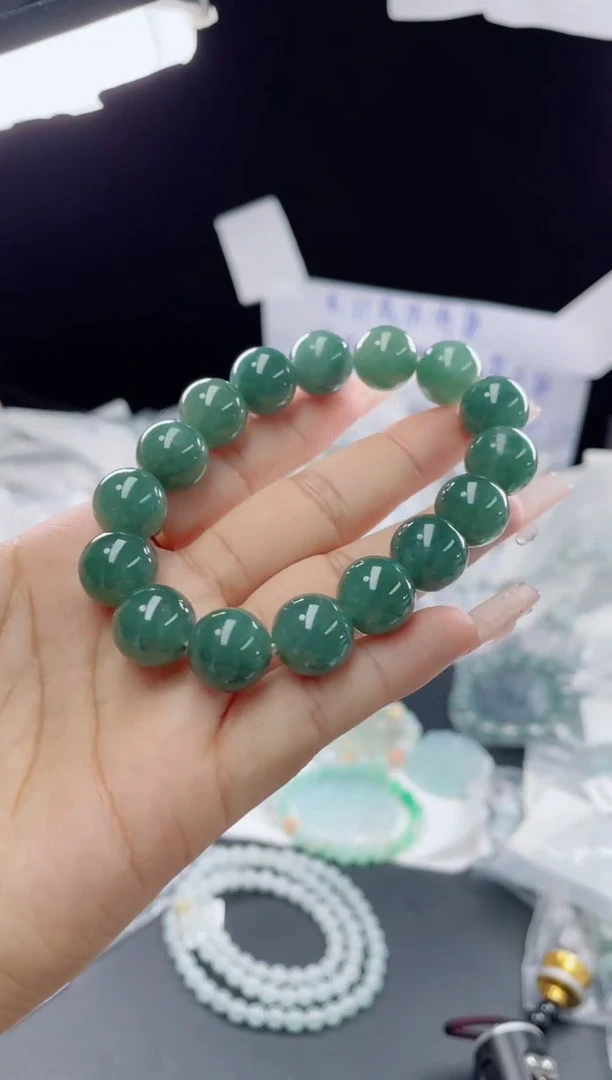 未镶嵌定制翡翠珠串