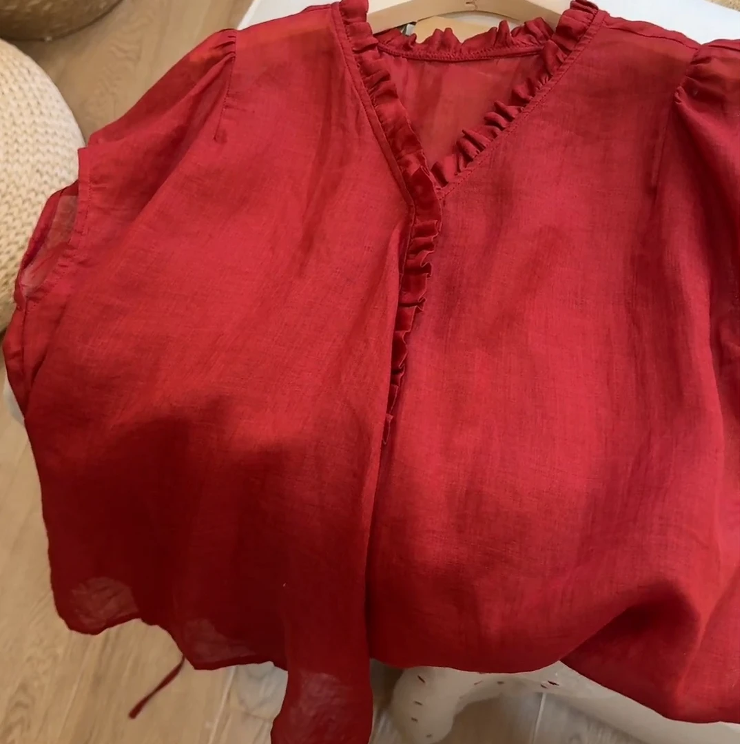 通勤气质韩版百搭小众V领木耳边显瘦简约无袖背心C5297