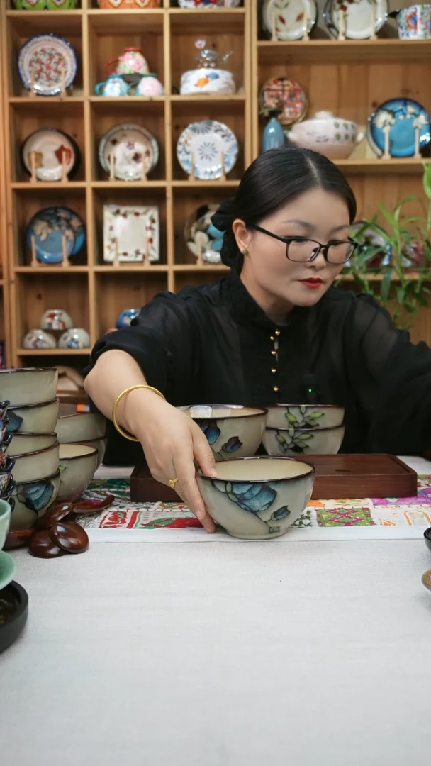 瓷片小可高温陶瓷给一个米饭碗