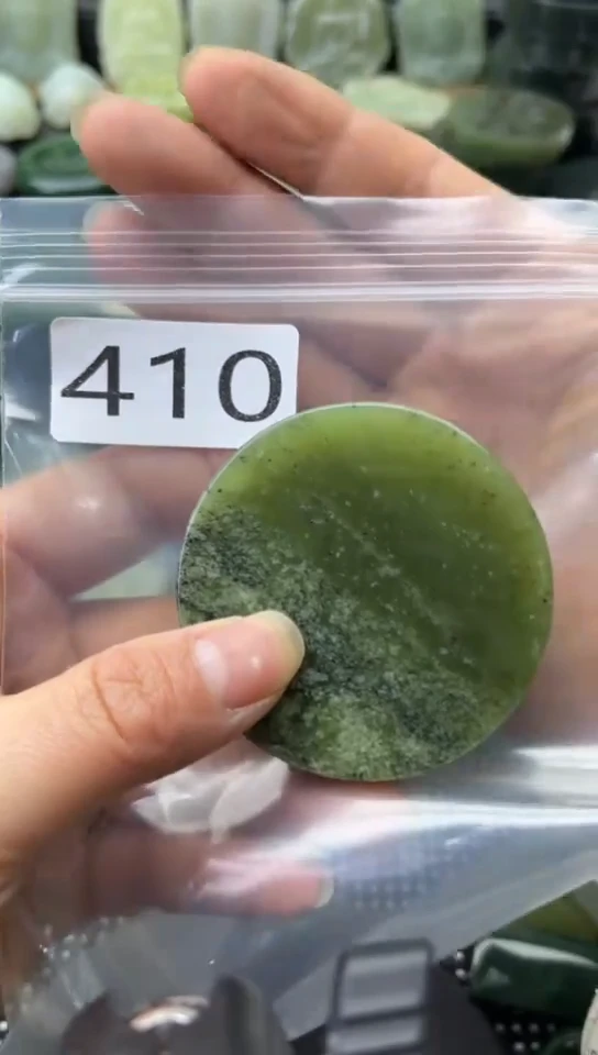 未镶嵌和田玉珠宝半成品镯芯