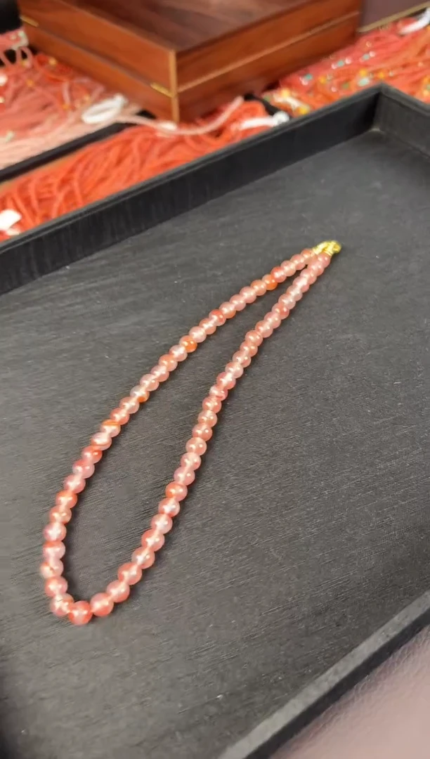 颈饰未镶嵌南红玛瑙101041随机发一件