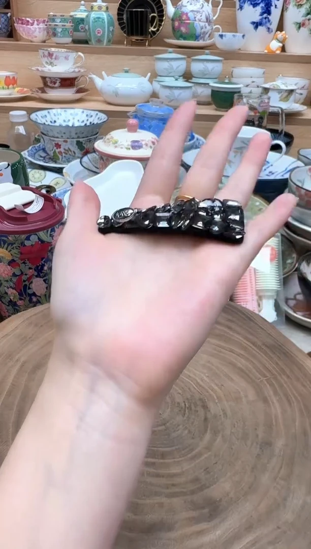 如图所示 雨儿日瓷