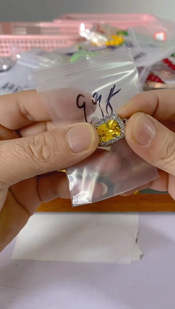 【闪购商品】水晶颈饰银S925镶嵌995红宝，蓝宝，多样性发一件赠链