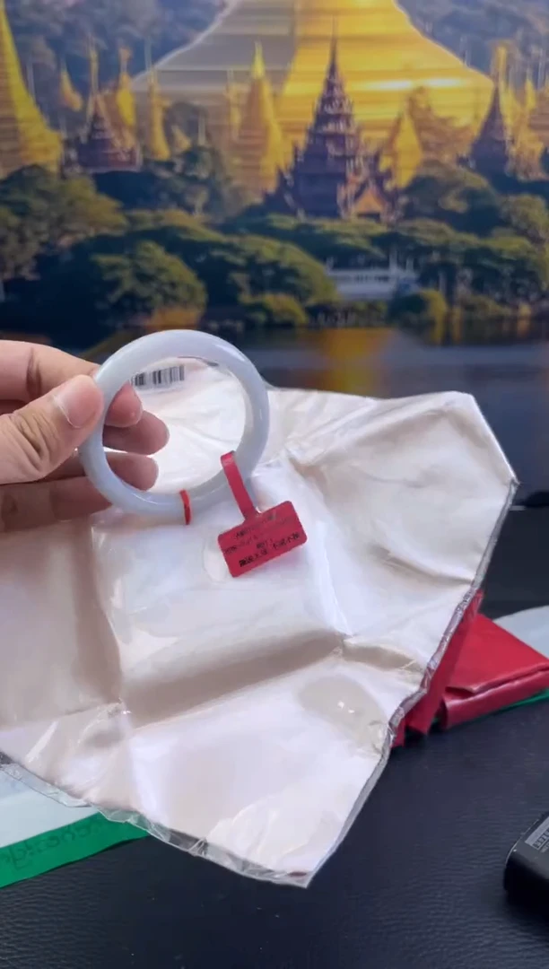 未镶嵌手镯翡翠翡翠手镯